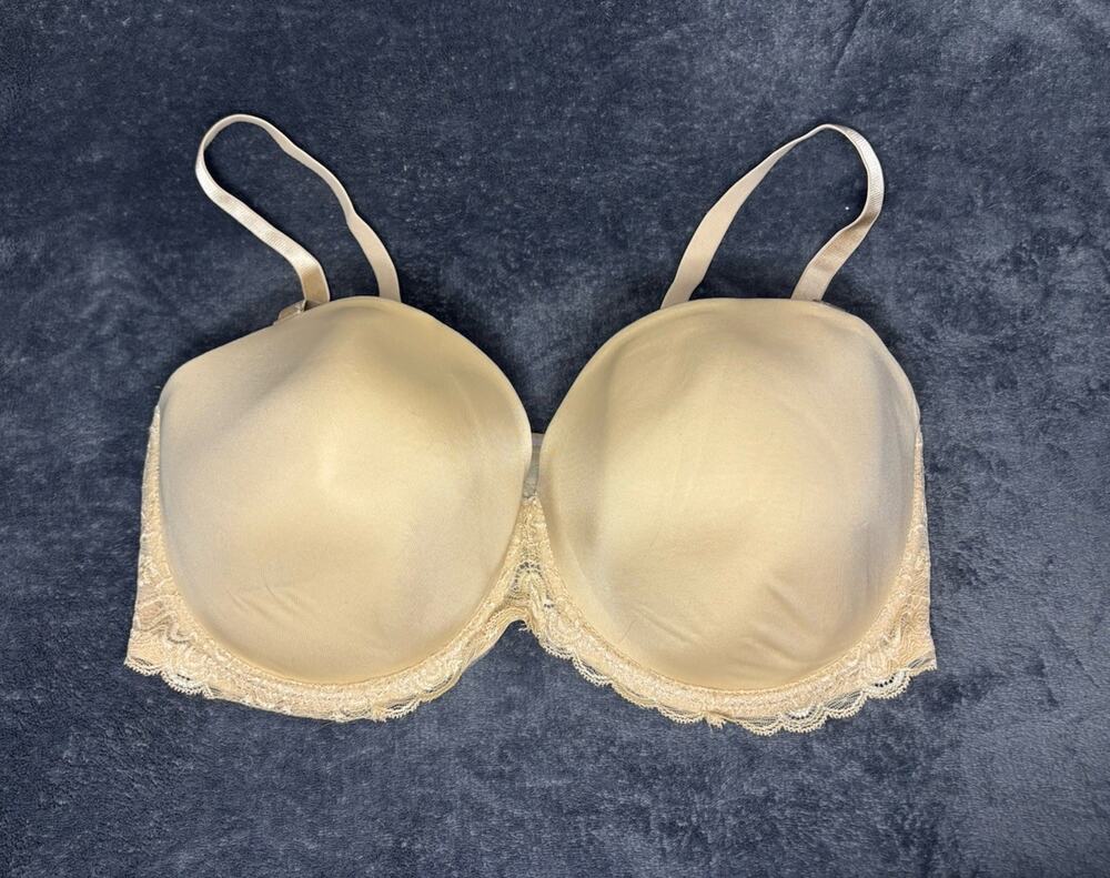 Women's Nude Beige Lace Full Coverage Underwire Bra Size 40G Padded